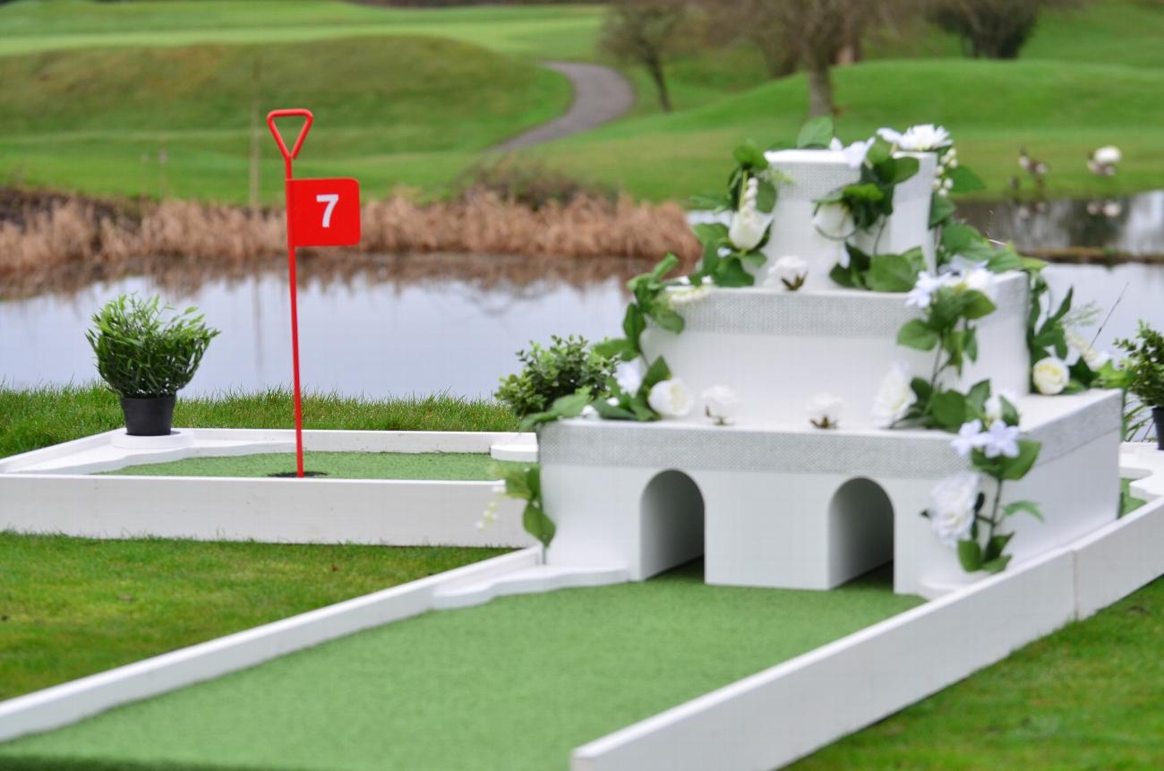 Wedding Mini Golf | Luxury - Unique - Memorable  gallery image 4